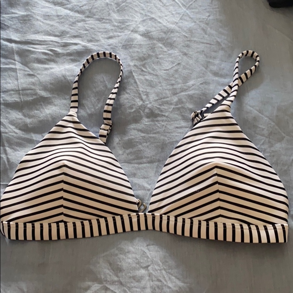 NWT HOLLISTER STRIPED BIKINI TOP